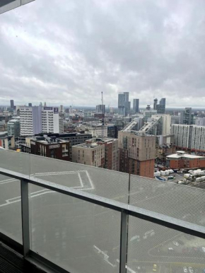 Lovely 2-bedroom condo with balcony